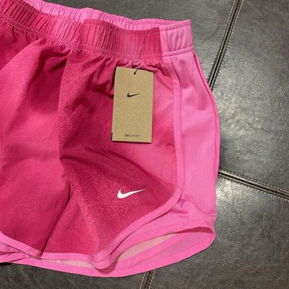 Nike Women's Dri-FIT Tempo Printed Running Shorts - Picture 8 of 11